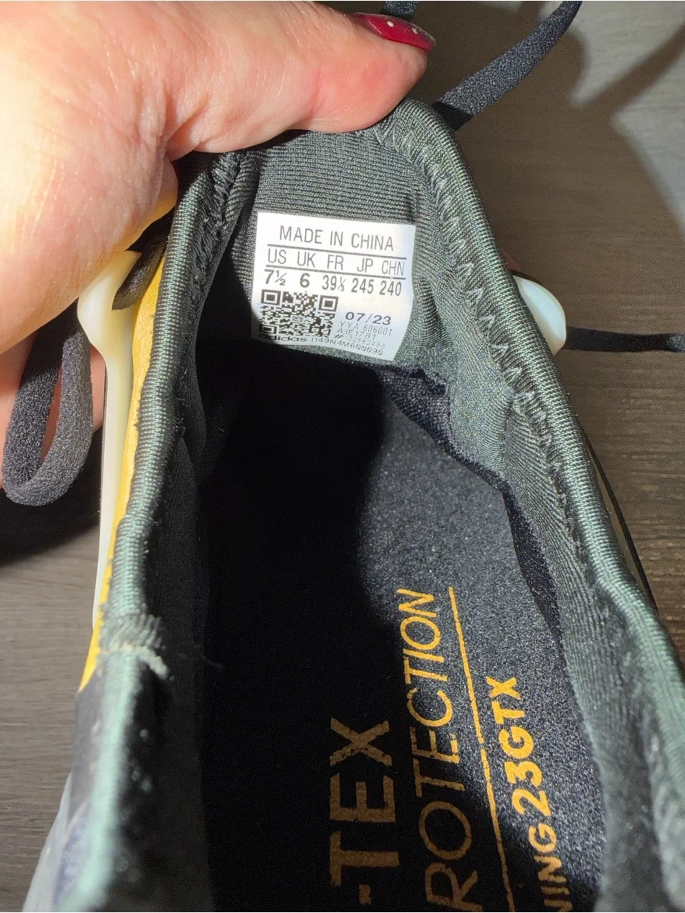 ADIDAS Ultraboost Light GTX W - Goretex